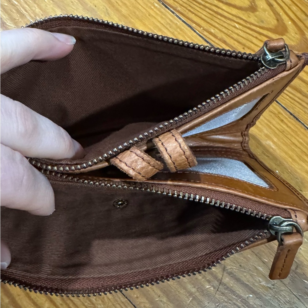 Artisan Woven Leather Wallet - Picture 6 of 7